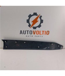 Moldura Puerta Delantera Izquierda