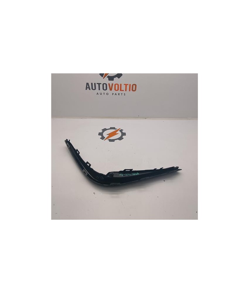 Moldura Paragolpes Delantero Derecha