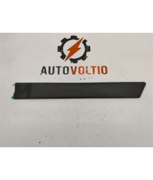 Moldura Puerta Trasera Izquierda