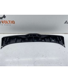 Moldura Porton Trasero