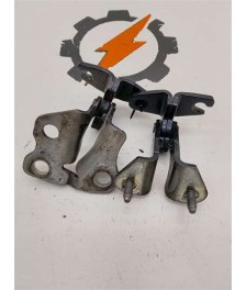 Bisagra Superior Puerta Trasera Derecha
