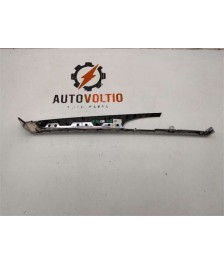 Guarnecido Puerta Trasera Izquierda