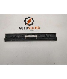 Moldura Porton Trasero