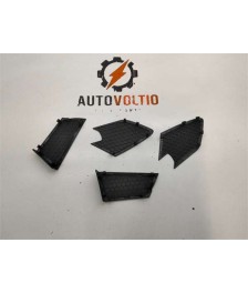 Rejilla Altavoz Puerta Delantera Derecha