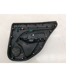 Guarnecido Puerta Trasera Izquierda