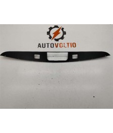 Moldura Porton Trasero