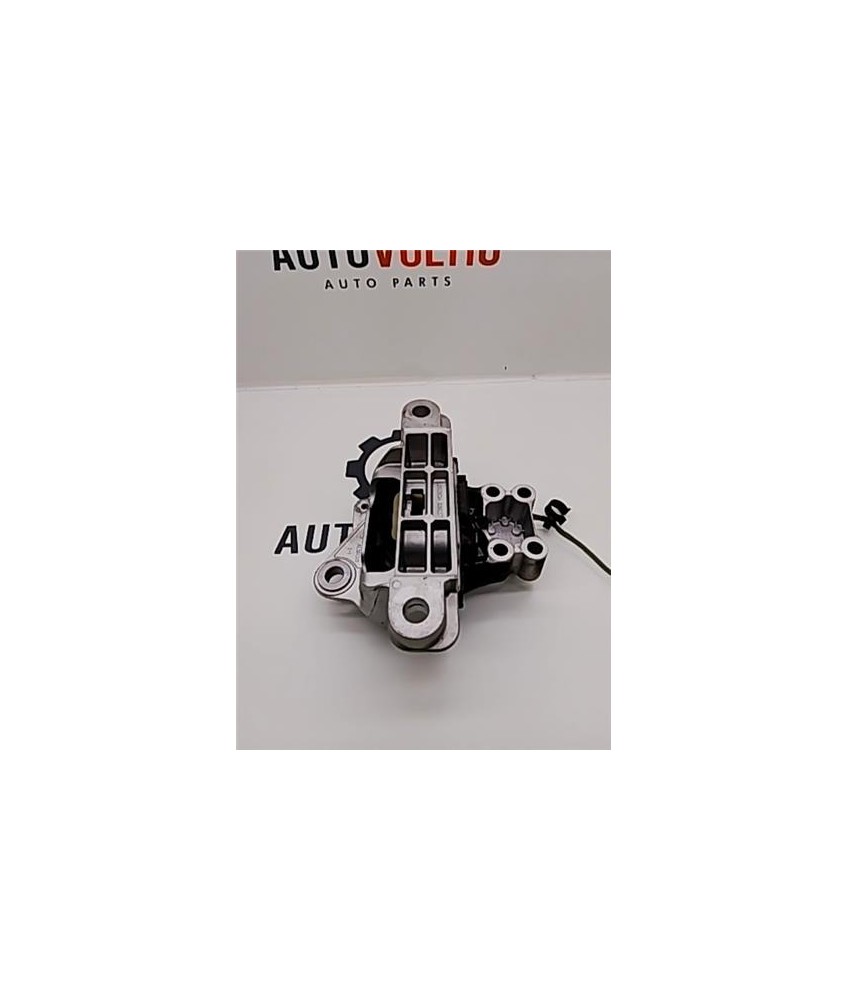 Soporte Derecho Motor