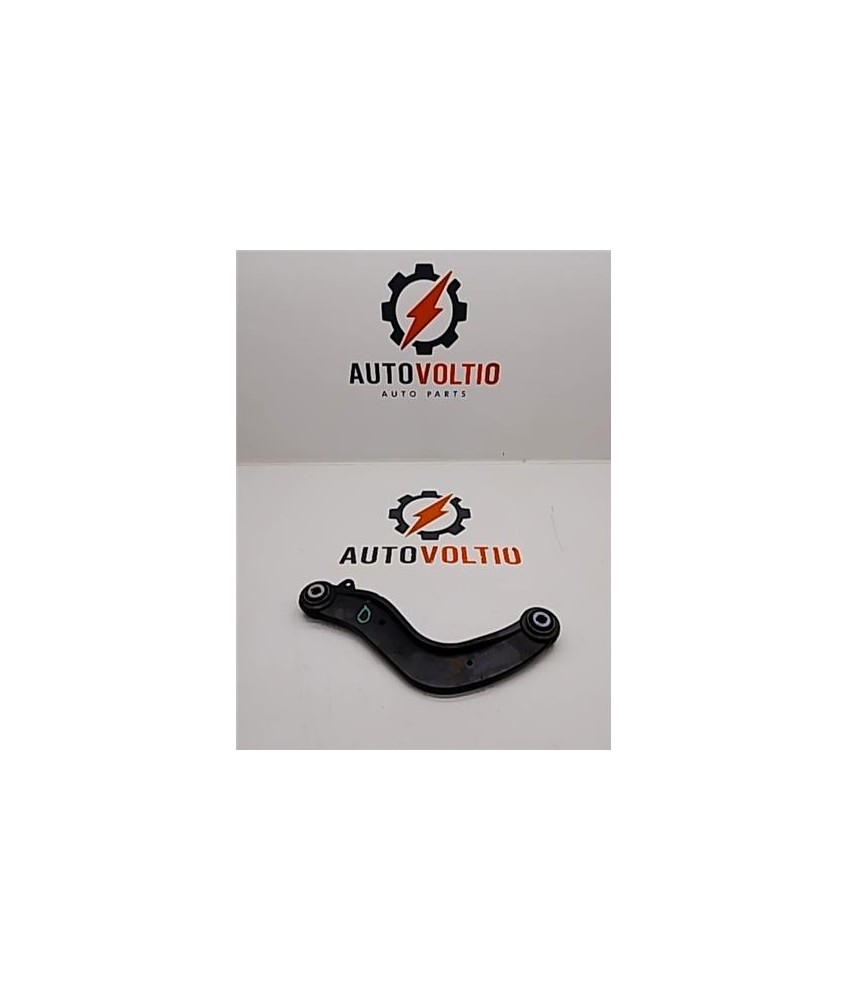 Brazo Superior Derecho Suspension Trasera