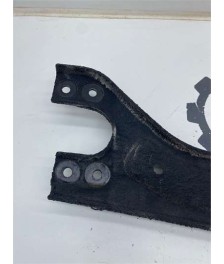 Brazo Centro Suspension Trasera Derecha