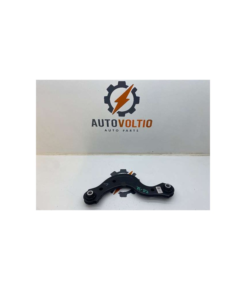 Brazo Superior Izquierdo Suspension Trasera