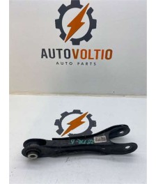 Brazo Centro Suspension Trasera Derecha