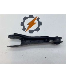 Brazo Centro Suspension Trasera Derecha