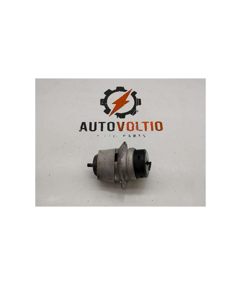 Soporte Derecho Motor