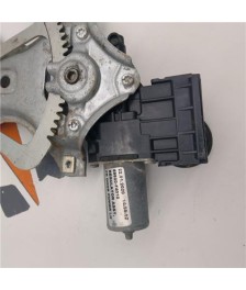 MOTOR ELEVALUNAS DELANTERO IZQUIERDO