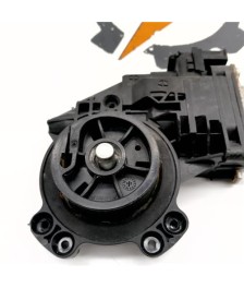 MOTOR ELEVALUNAS DELANTERO IZQUIERDO