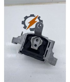 Soporte izquierdo motor