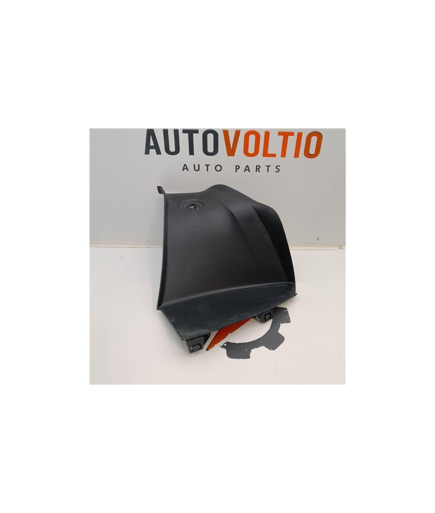 MOLDURA PILOTO TRASERO DERECHO