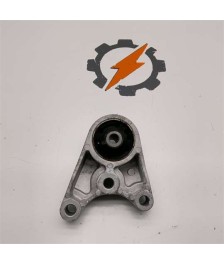 Soporte delantero izquierdo motor