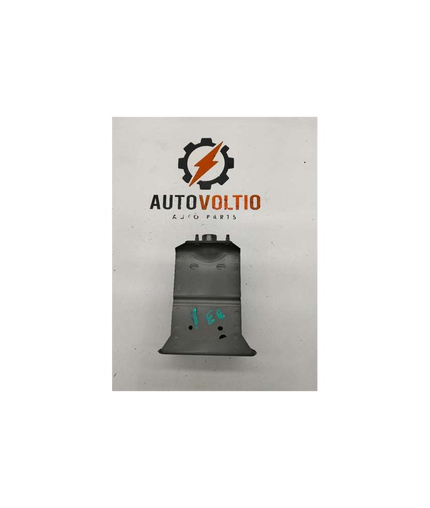 Soporte derecho paragolpes delantero