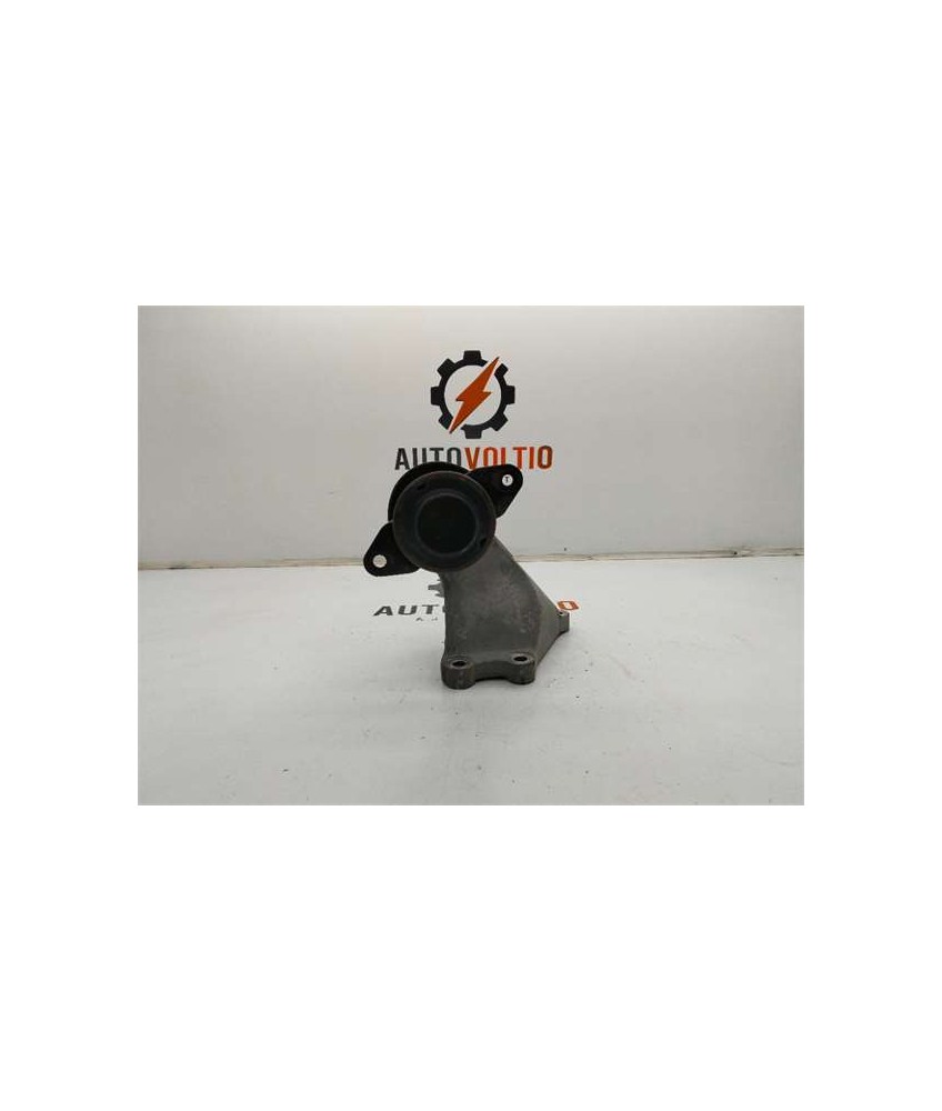 Soporte delantero izquierdo motor