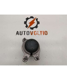 Soporte delantero izquierdo motor