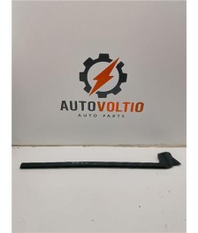 Varios